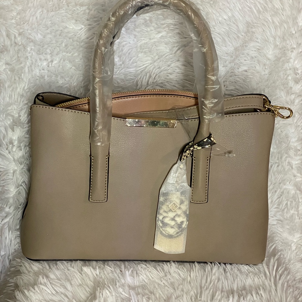 Call it Spring- Granddame -New with tags - Picture 8 of 11